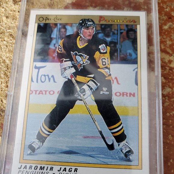 Mint Condition Sealed Jarmoir Jagr Hockey Card - Picture 2 of 2
